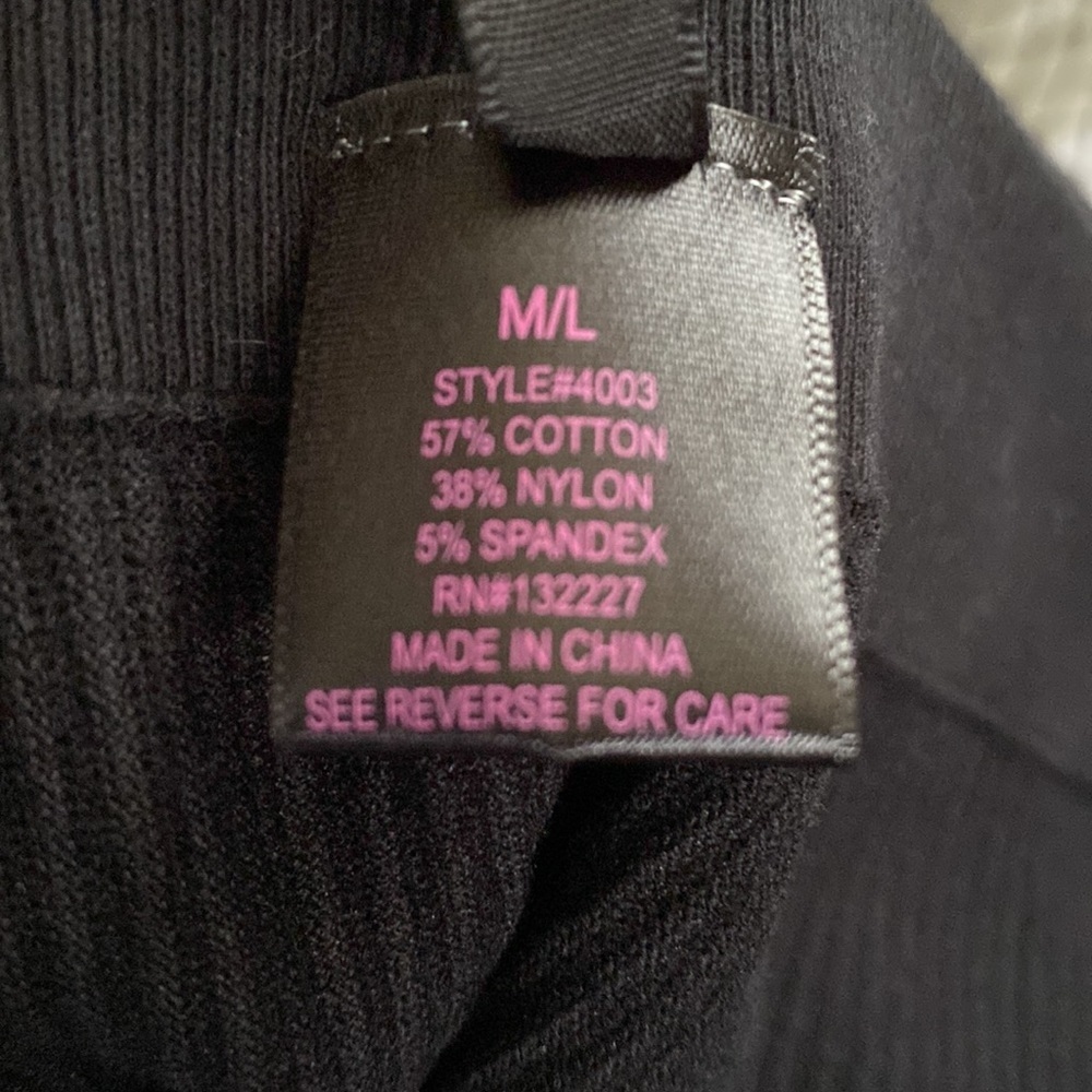 NWT 🌟FINAL PRICE🌟Joyce Leslie Black Stretch Leggings - Picture 4 of 5